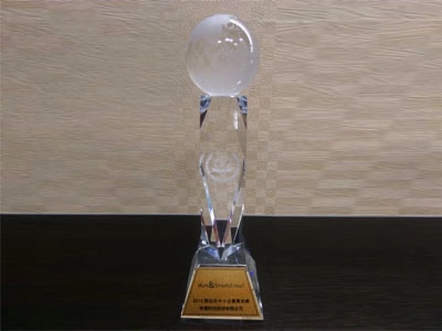 非常恭喜 有德科技 再度獲得2015年美商鄧白氏Top1000中小企業菁英獎的殊榮